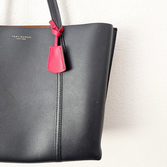 TORY BURCH | Perry 3 Compartment Tote Black Tan Interior Red Logo Charm Gold - Picture 3 of 15